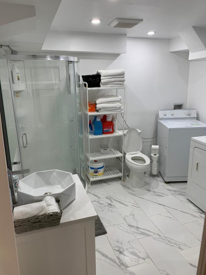 Hotel Big Oasis Studio Near Airport Yyz Toronto Zewnętrze zdjęcie