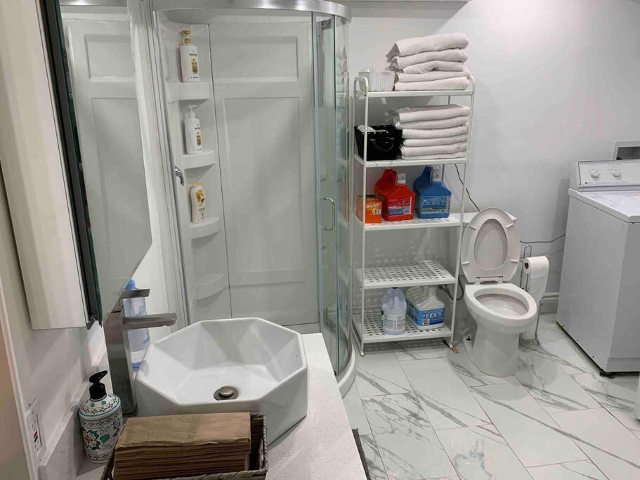 Hotel Big Oasis Studio Near Airport Yyz Toronto Zewnętrze zdjęcie