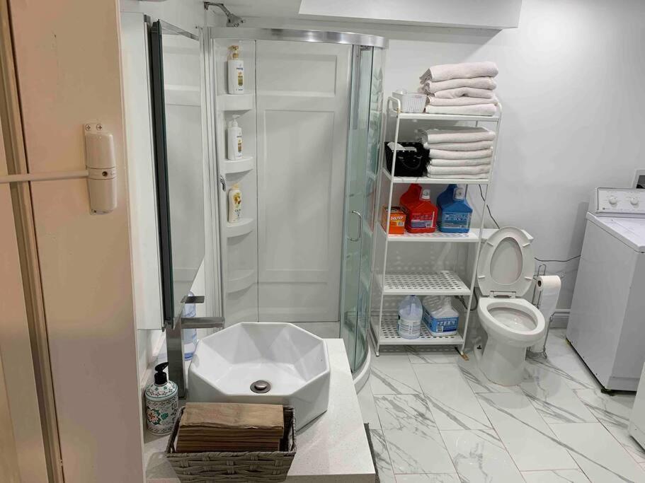 Hotel Big Oasis Studio Near Airport Yyz Toronto Zewnętrze zdjęcie