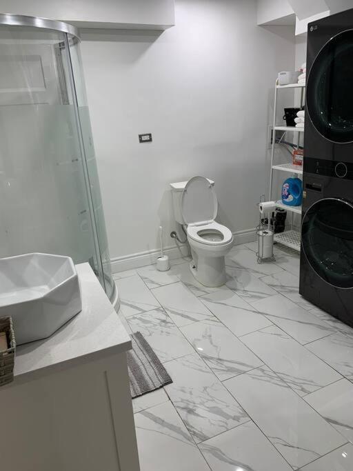 Hotel Big Oasis Studio Near Airport Yyz Toronto Zewnętrze zdjęcie
